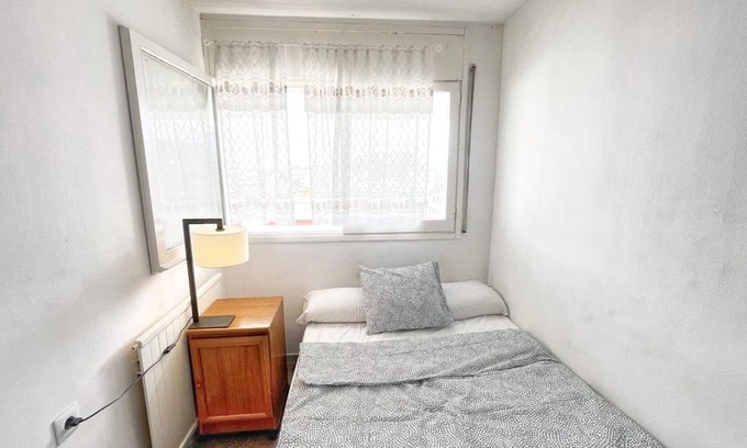 Sabadell Resort | 100 m² Private room ∙ 1 bedroom ∙ 2 guests