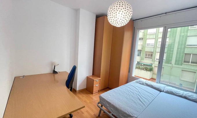 Sabadell Resort | 100 m² Private room ∙ 1 bedroom ∙ 2 guests