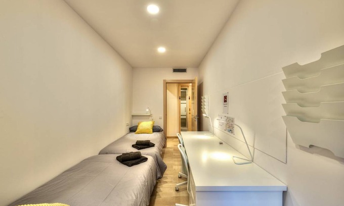 Sant Gervasi Other | 102 m² Shared room ∙ 1 bedroom ∙ 2 guests