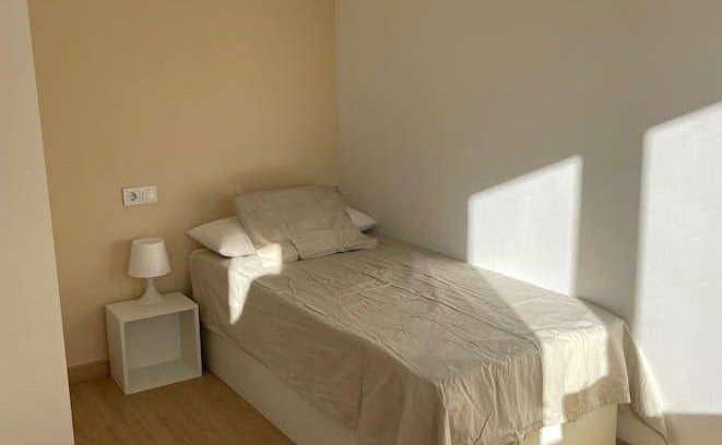 Placa Catalunya - Saldes Resort | 110 m² Private room ∙ 1 bedroom ∙ 5 guests