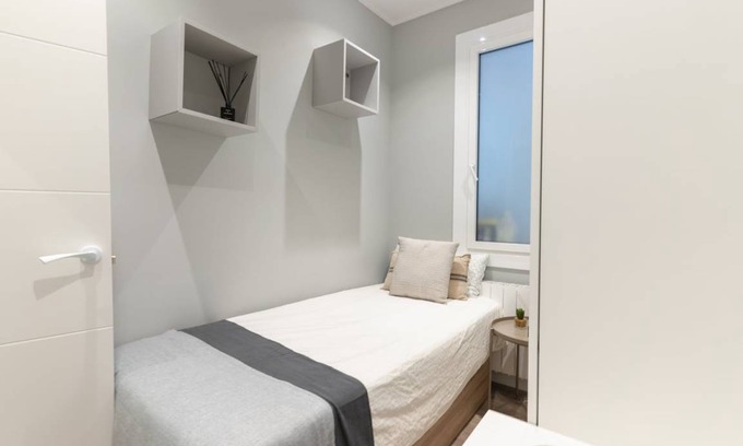 Sant Gervasi Resort | 115 m² Private room ∙ 1 bedroom ∙ 1 guest