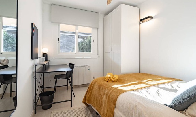 Sant Cugat del Valles Resort | 120 m² Private room ∙ 1 bedroom ∙ 1 guest