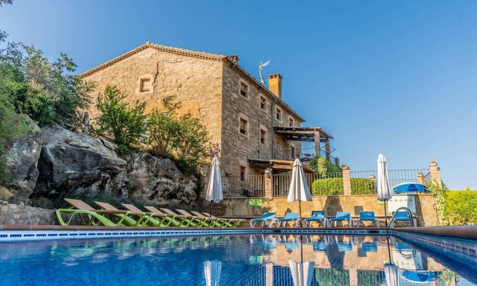 Gargalla House | 120 m² House ∙ 3 bedrooms ∙ 6 guests