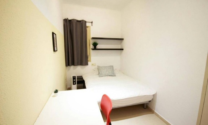 La Maternitat i Sant Ramon Resort | 120 m² Private room ∙ 1 bedroom ∙ 1 guest