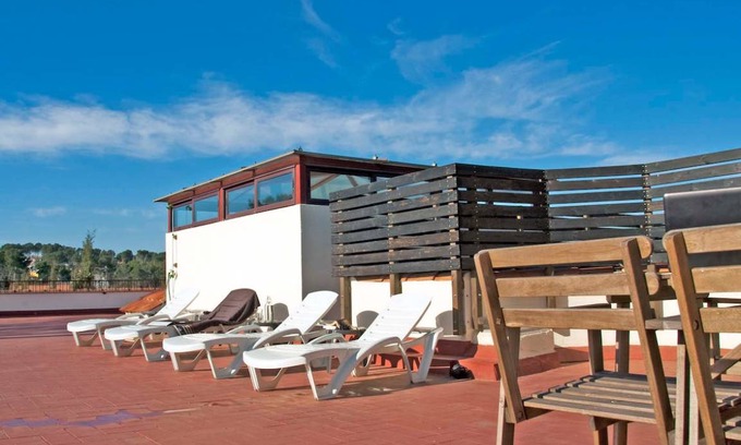 Bellaterra Other | 1200 m² Shared room ∙ 1 bedroom ∙ 1 guest