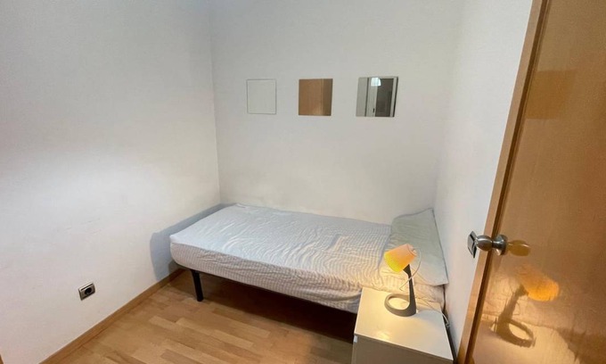 Barcelona Resort | 135 m² Private room ∙ 1 bedroom ∙ 1 guest
