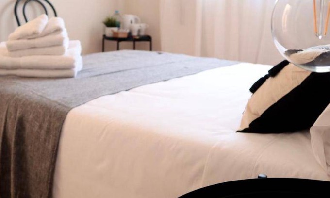 El Prat de Llobregat Bed & Breakfast | 15 m² Bed and breakfast ∙ 4 guests