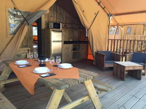 Gualba Resort | 15 m² Resort ∙ 3 bedrooms ∙ 6 guests