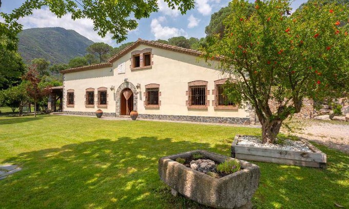 Gualba House | 158 m² House ∙ 5 bedrooms ∙ 8 guests