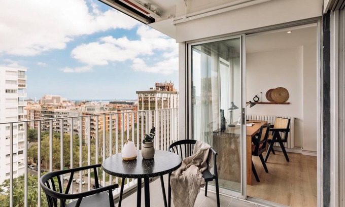 Sarria Apartment | 183 m² Apartment ∙ 5 bedrooms ∙ 8 guests