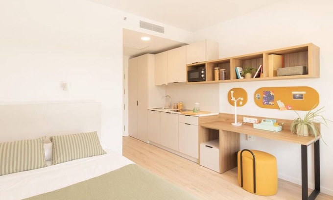 Sabadell Other | 23 m² Accommodation ∙ 1 guest