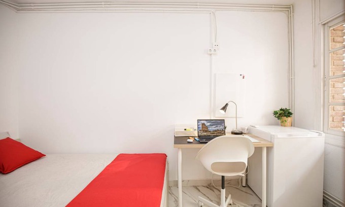 Badalona Resort | 24 m² Private room ∙ 1 bedroom ∙ 4 guests