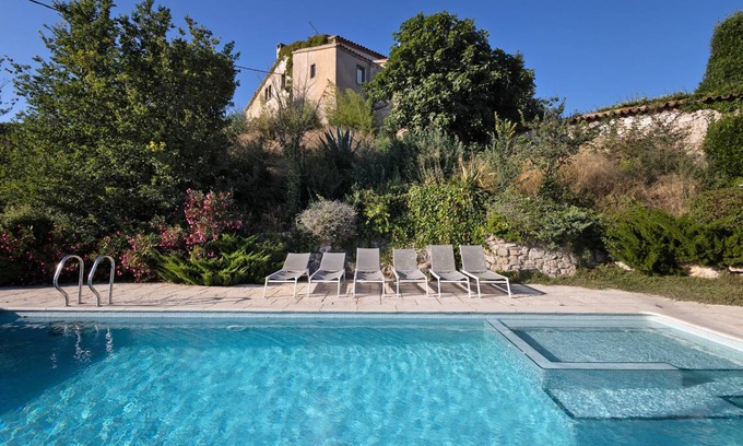 El Bruc House | 246 m² House ∙ 5 bedrooms ∙ 15 guests