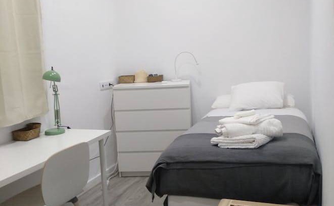 El Prat de Llobregat Resort | 290 m² Private room ∙ 1 bedroom ∙ 1 guest