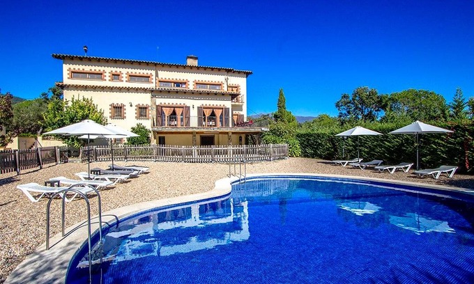 Sant Pere de Vilamajor Villa | 300 m² Villa ∙ 8 bedrooms ∙ 24 guests