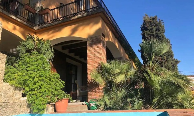 Caldes d'Estrac House | 300 m² House ∙ 8 bedrooms ∙ 15 guests
