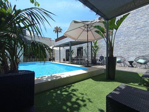 Castelldefels Villa | 310 m² Villa ∙ 5 bedrooms ∙ 15 guests