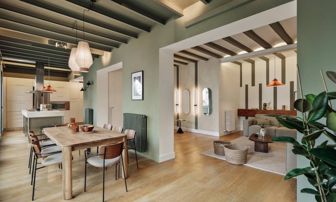 Sarria Apartment | 336 m² Apartment ∙ 4 bedrooms ∙ 8 guests