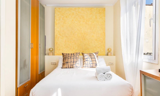 Poblenou Apartment | 35 m² Apartment ∙ 2 guests