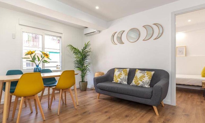 Cornella de Llobregat Apartment | 49 m² Apartment ∙ 3 bedrooms ∙ 5 guests