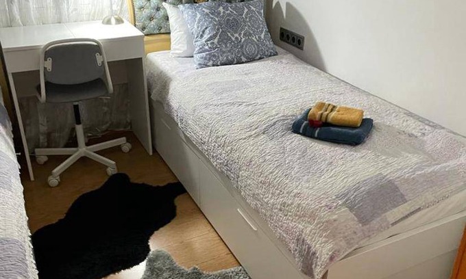 Sant Marti Apartment | 65 m² Apartment ∙ 1 bedroom ∙ 4 guests