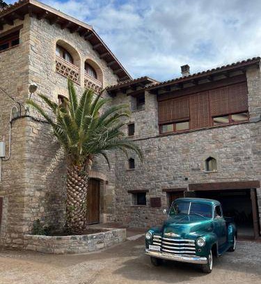 Sallent House | 65 m² House ∙ 4 guests
