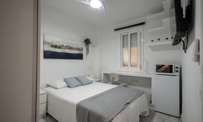 El Prat de Llobregat Resort | 70 m² Private room ∙ 1 bedroom ∙ 1 guest