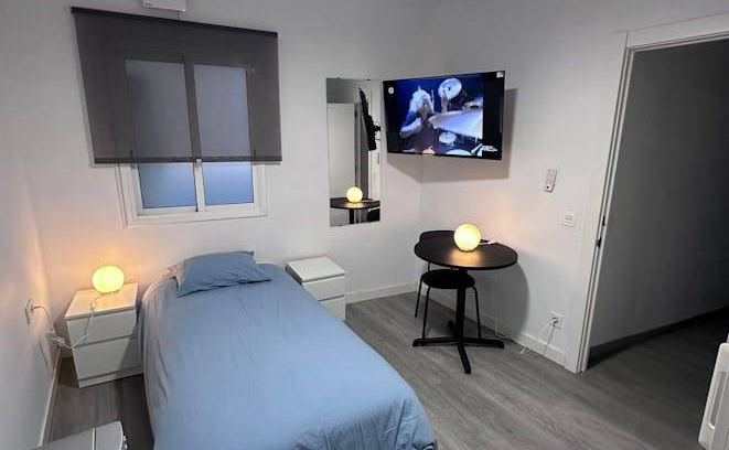 Nou Barris Resort | 75 m² Private room ∙ 1 bedroom ∙ 1 guest