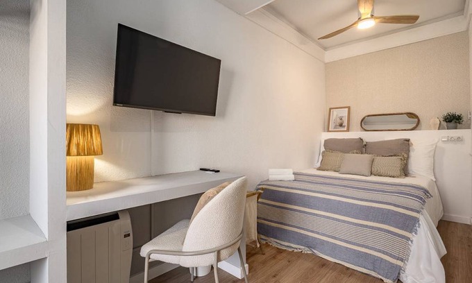 Poblenou Resort | 75 m² Private room ∙ 1 bedroom ∙ 1 guest