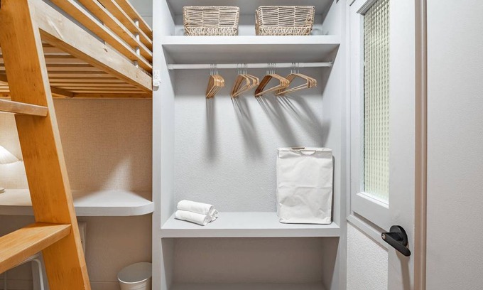 Poblenou Resort | 75 m² Private room ∙ 1 bedroom ∙ 1 guest