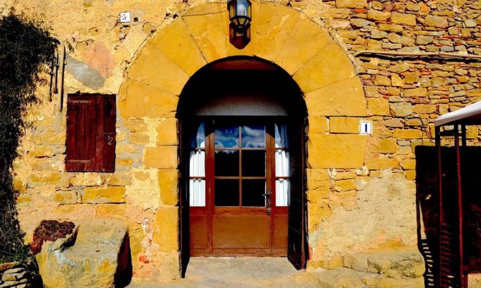 Castelltercol Apartment | 80 m² Apartment ∙ 6 bedrooms ∙ 12 guests