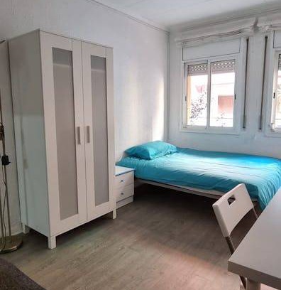 Nou Barris Resort | 85 m² Private room ∙ 1 bedroom ∙ 1 guest