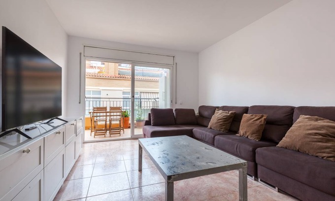 Malgrat de Mar Apartment | 90 m² Apartment ∙ 2 bedrooms ∙ 6 guests