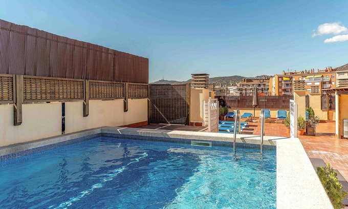 El Putget i Farro Apartment | Aparthotel Bertran