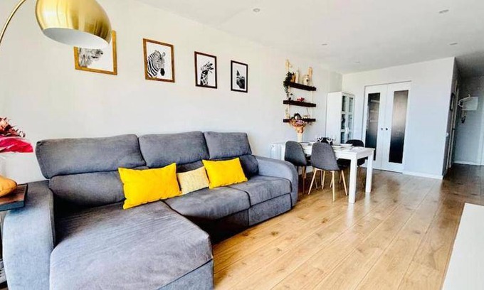 Castelldefels Apartment | Apartment ∙ 3 bedrooms ∙ 5 guests