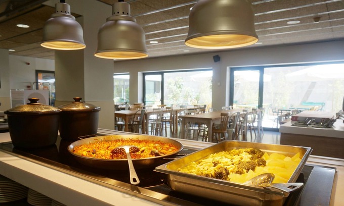 Les Corts Hostel | Barcelona Pere Tarrés Hostel