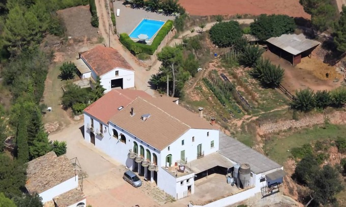 Sant Salvador de Guardiola Cottage | Cottage in Catalonia with pool and garden