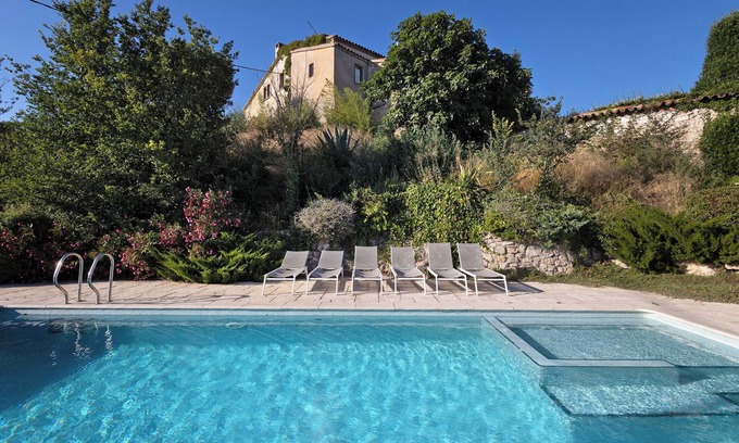El Bruc House | Country House 'Casa Espigol' with Mountain Views, Private Pool and Wi-Fi