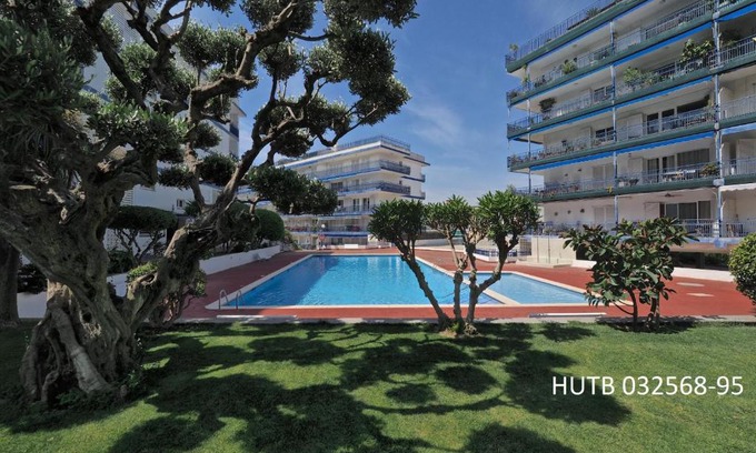 Sant Andreu de Llavaneres Apartment | Duplex Penthouse & Pool