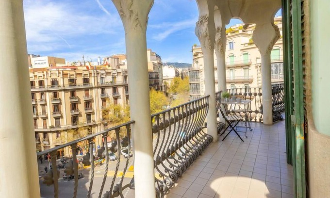 Dreta de l'Eixample Apartment | Eix.Dret:Roger de LLuria/Valencia by Interhome