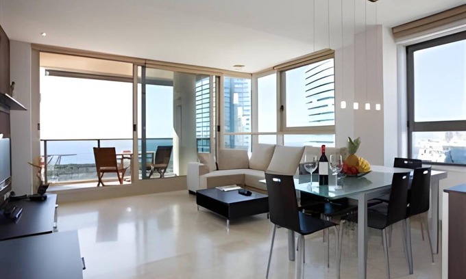 Diagonal Mar i el Front Maritim del Poblenou Apartment | 139 m² Apartment ∙ 4 bedrooms ∙ 8 guests