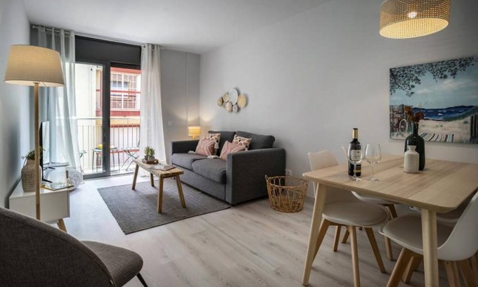 Collblanc y La Torrassa Apartment | 55 m² Apartment ∙ 2 bedrooms ∙ 5 guests