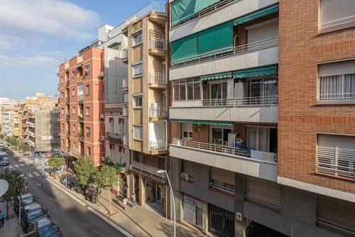 Collblanc y La Torrassa Apartment | 60 m² Apartment ∙ 3 bedrooms ∙ 4 guests