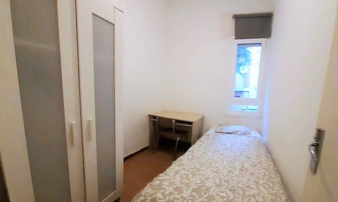 La Maternitat i Sant Ramon Resort | 150 m² Private room ∙ 1 bedroom ∙ 1 guest