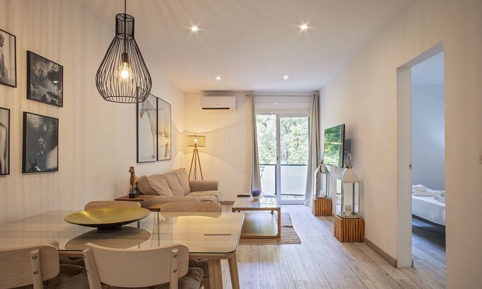 Les Corts Apartment | G24
