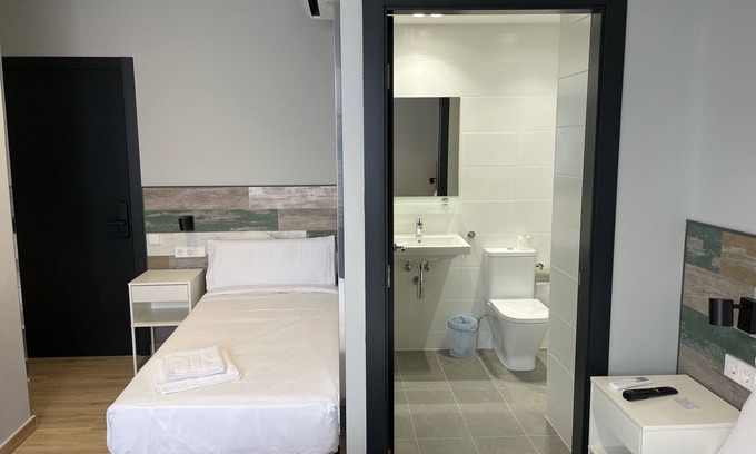 Cerdanyola del Valles House | Hey Rooms