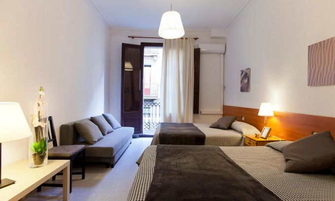 La Ribera House | Hostal Dragonflybcn
