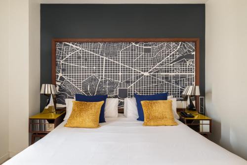 El Parc i la Llacuna del Poblenou Hotel | Naitly Barcelona Poblenou