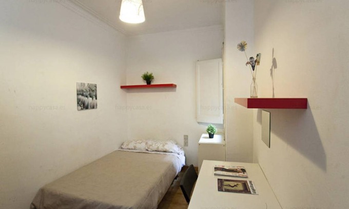 Sarria-Sant Gervasi Resort | Private room ∙ 1 bedroom ∙ 1 guest