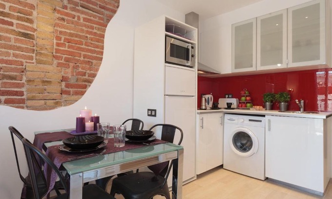 El Poble-sec Apartment | Radas